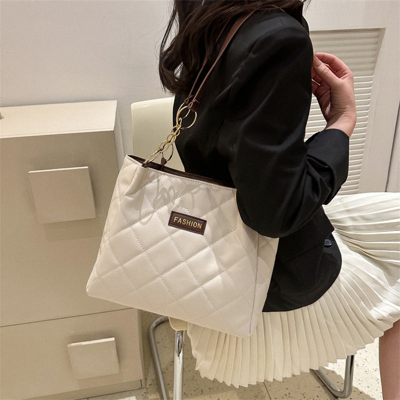 Trendy Fashion Portable Shopping Bag 2023 New Women's Shoulder Tote Bag Large-capacity Simple Going-out Storage Bag