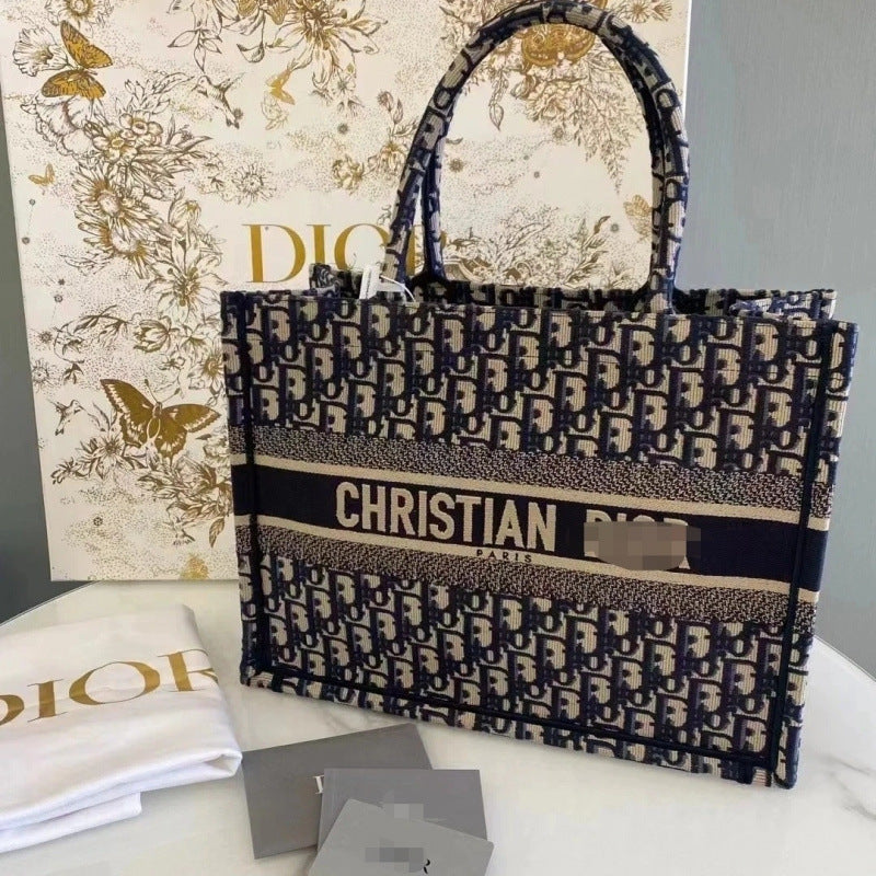 Internet Famous Large Capacity Shopping Bag 2024 New Style Old Flower Canvas Shoulder Portable Tote Bag Niche Light Luxury Women's Bag