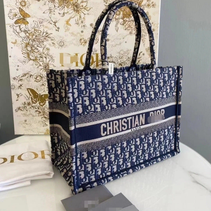 Internet Famous Large Capacity Shopping Bag 2024 New Style Old Flower Canvas Shoulder Portable Tote Bag Niche Light Luxury Women's Bag