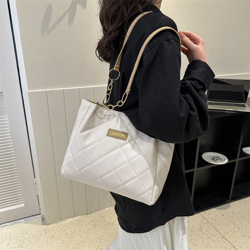 Trendy Fashion Portable Shopping Bag 2023 New Women's Shoulder Tote Bag Large-capacity Simple Going-out Storage Bag
