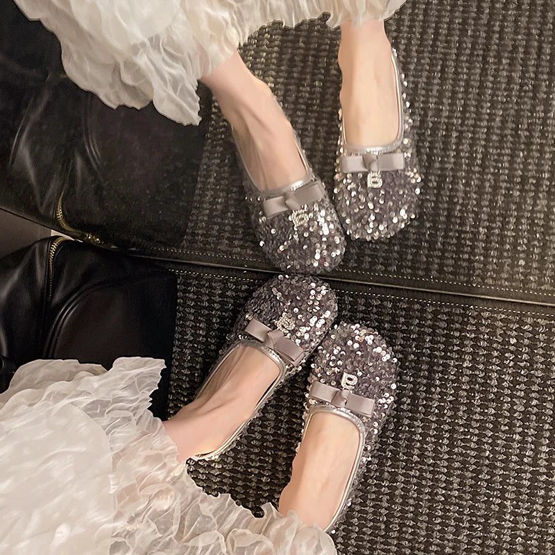 Leisure Summer Flats — Round Toe Low Heels with Bling Metal